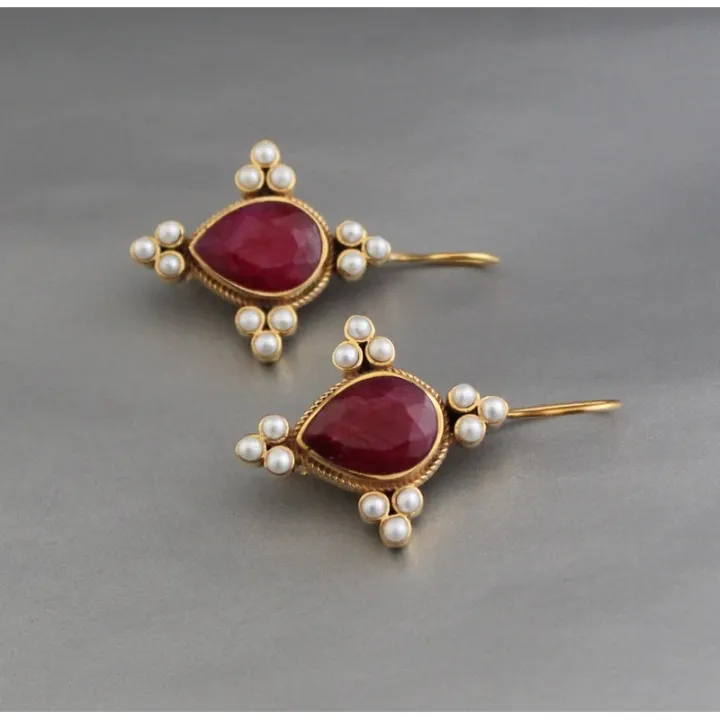 Elegant%20Retro%20Geometric%20Pearl%20Pendant%20Pendant%20Pendant%20Pendant%20Earrings%20Women's%20Exquisite%20Pendant%20Wedding%20Jewelry%20Gift%20-%20Image%205