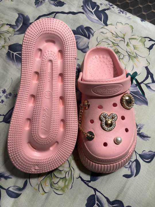 112%20code%20Double%20Sole%20Crocs%20With%20Charm%20For%20Women%20-%20Image%203