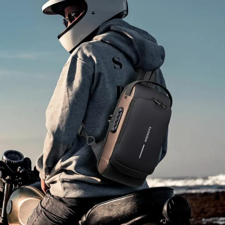 MULTIFUNCTIONAL%20WATERPROOF%20ANTI-THEFT%20CHEST%20BAG%20-%20Image%205