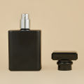 50ml  Black White Square Glass Spray Perfume Bottle Cosmetic Packaging Empty Bottles Can Be Filled in Perfume Bottles. 