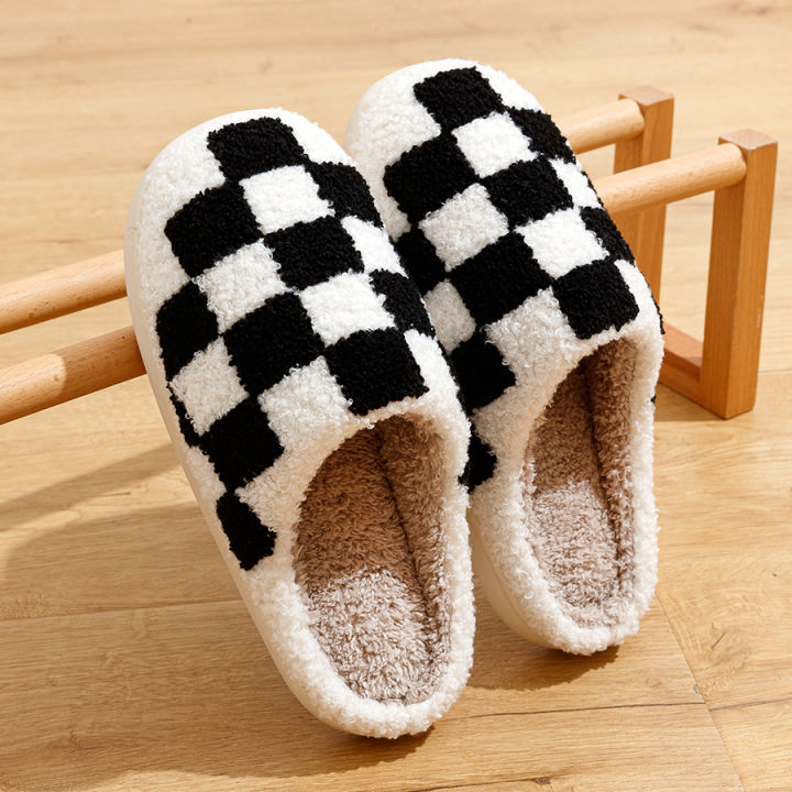 Fashion%20Retro%20Checker%20Women's%20Winter%20Warm%20Home%20Slippers%20Couple%20Indoor%20Bedroom%20Plush%20Anti-slip%20Soft%20Sole%20Leisure%20Shoes%20Men%20-%20Image%205