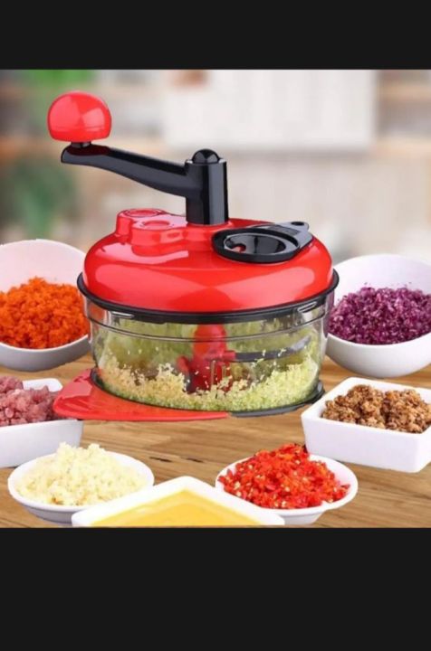 Manual Handy Chopper with sharp blades use for chopping vegetables, fruits, meats and salad
