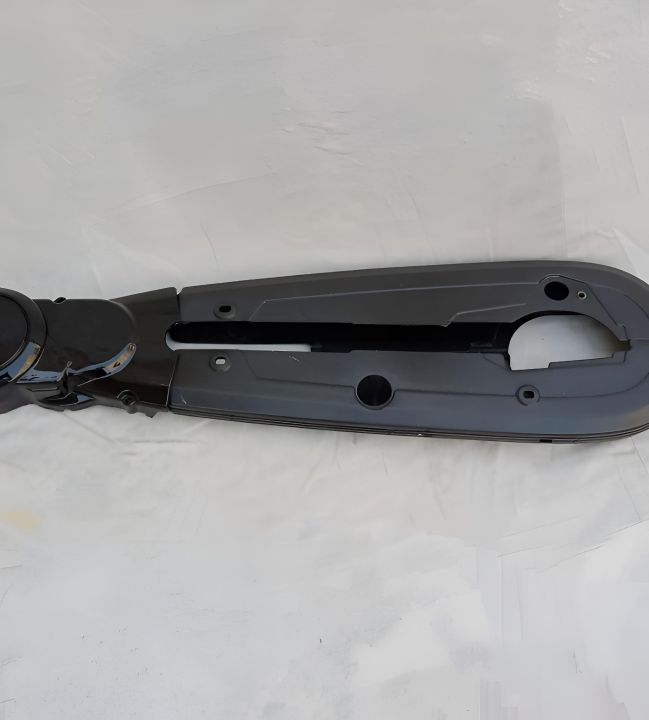 Plastic%20chain%20cover%20and%20enjine%20cover%20(%20magnet%20tapa%20)%20for%20all%20cd%2070%20bikes%20-%20Image%204
