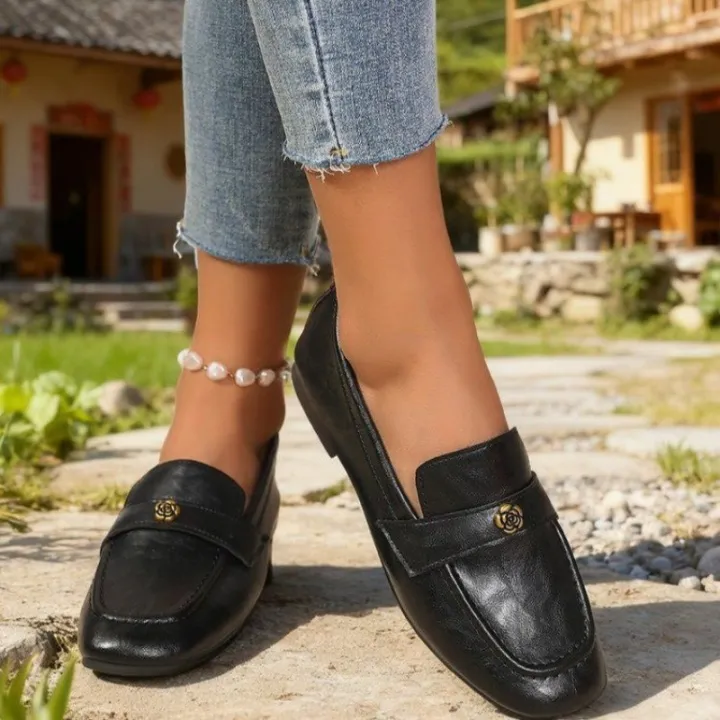 Women's%20Leather%20Flat%20Loafers%20with%20Gold-Tone%20Flower%20Accessory%20Round%20Apron%20Toe%20Low%20Block%20Heel%20Comfortable%20&%20Office%20Dress%20Shoes%20-%20Image%202