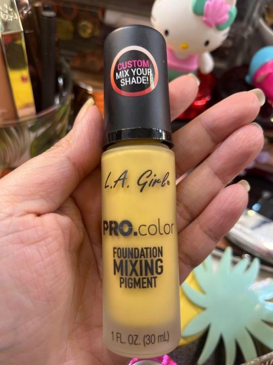 LA%20Girl%20PRO.color%20Foundation%20Mixing%20Pigment%20GLM712%20Yellow%0A(30ml)%20-%20Image%202