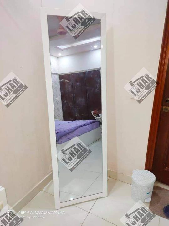 Full%20Length%20Mirror%20with%20Adjustable%20Frame%20(5mm%20Mirror)%20/%20Heavy%20weight%20Metal%20Frame%20and%20Best%20Quality%205mm%20thick%20Mirror%20-%20Image%203