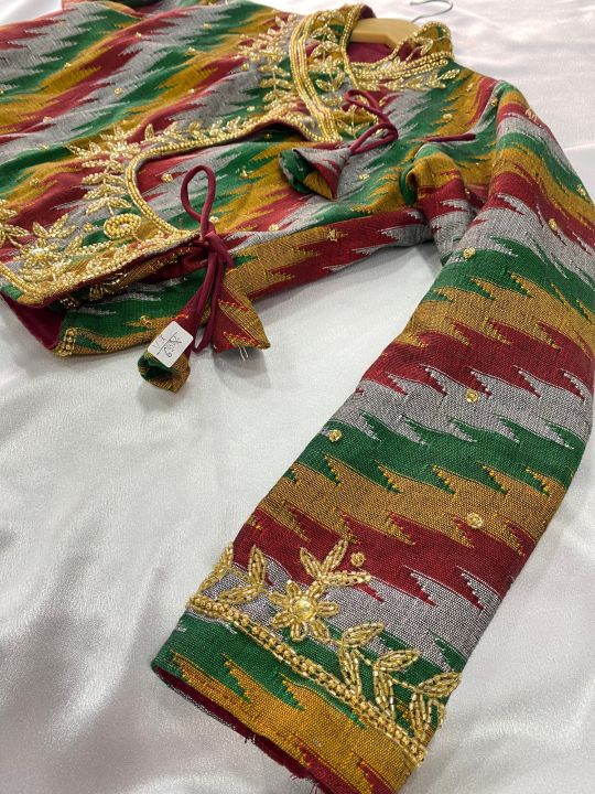 Original%20Hand%20Weave%20Dhaka%20Chaubandi%20Choli%20With%20Handwork%20Golden%20Butta%20-%20Image%204