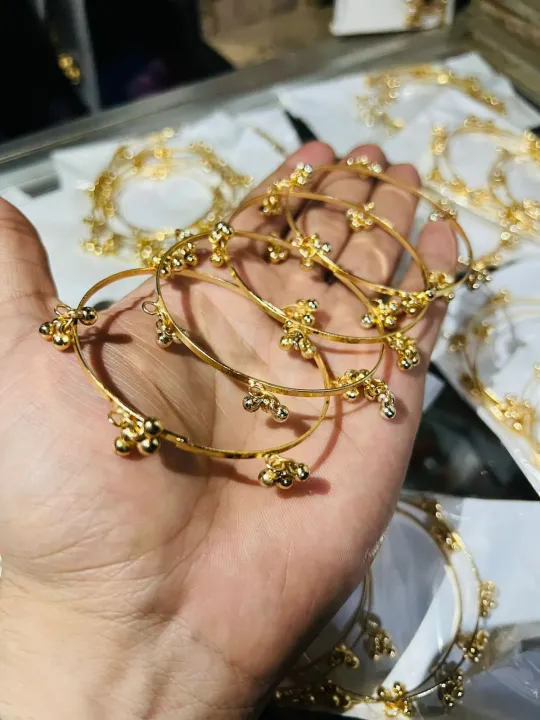 Kashmiri%20Bangles%204%20pcs%20kara%20Trendy%20bangles%20for%20girls%20and%20women,%20-%20Image%202