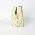Exquisite Painting Style Floral Retro Knitted Handbag, Suitable for Women and Children to Go Out for Daily Work Clothing, Camping Style, Walking and Vacation, Suitable for Multiple Scenes, Portable Mobile Phone Books and Keys. 