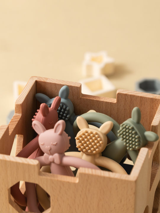 Color%20Kids%201PCS%20Silicone%20Teether%20Toys%20Baby%20Nursing%20Teether%20s%20Newborn%20Cartoon%20Rabbit%20Teether%20Toys%20Teething%20Infant%20Chewing%20Toy%20-%20Image%207