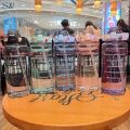 2000ml.1piece Gradient Frosted Water Bottle With Handle Outdoor Portable Straw Cup. 