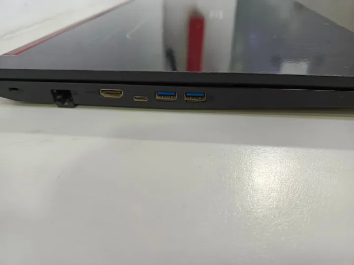 ACER%20NITRO%205%20GAMING%20LAPTOP%20-%20Image%205