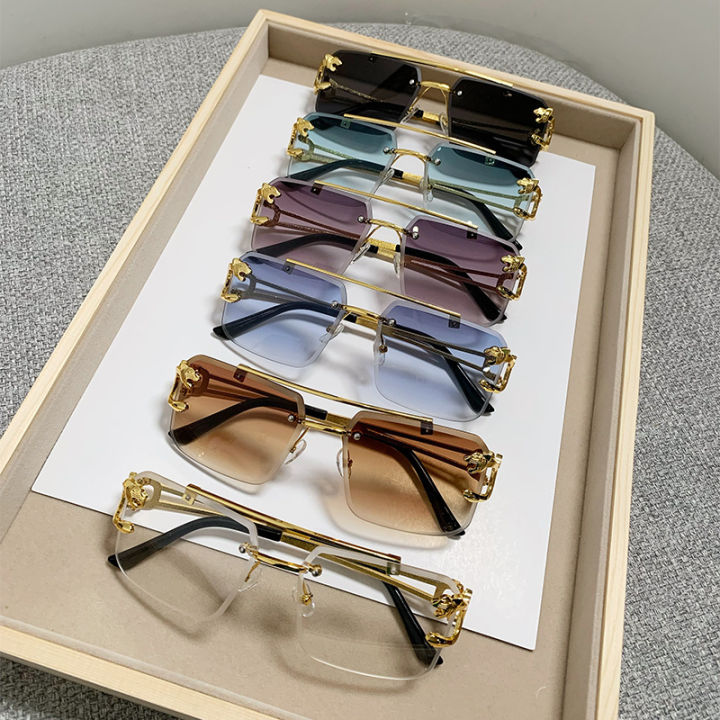 Hiking%20High%20Quality%20Double%20Bridge%20Anti%20Light%20Glasses%20Women%20Square%20Large%20Frame%20Metal%20Eyewear%20Fashion%20Gradient%20Color%20Shades%20UV400%20-%20Image%202