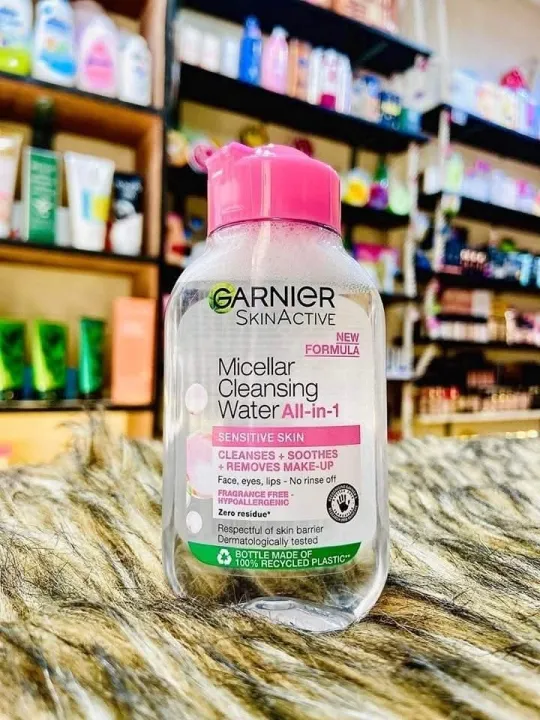 Garnier%20Micellar%20Cleansing%20Water%20-%20125%20ml%20(Indian)%20%7C%20Gentle%20Cleanser%20&%20Make%20Up%20Remover%20For%20Everyday%20Use%20-%20Suitable%20For%20Sensitive%20Skin,%20Dermatologically%20Tested%20-%20Image%202
