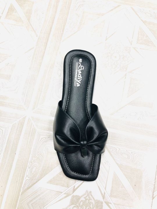 Girls%20Fashionable%20Cute%20Look%20Slim%20Flat%20Shoes%20%7C%20Solid%20Color%20Butterfly%20Sandal%20-%20Image%204