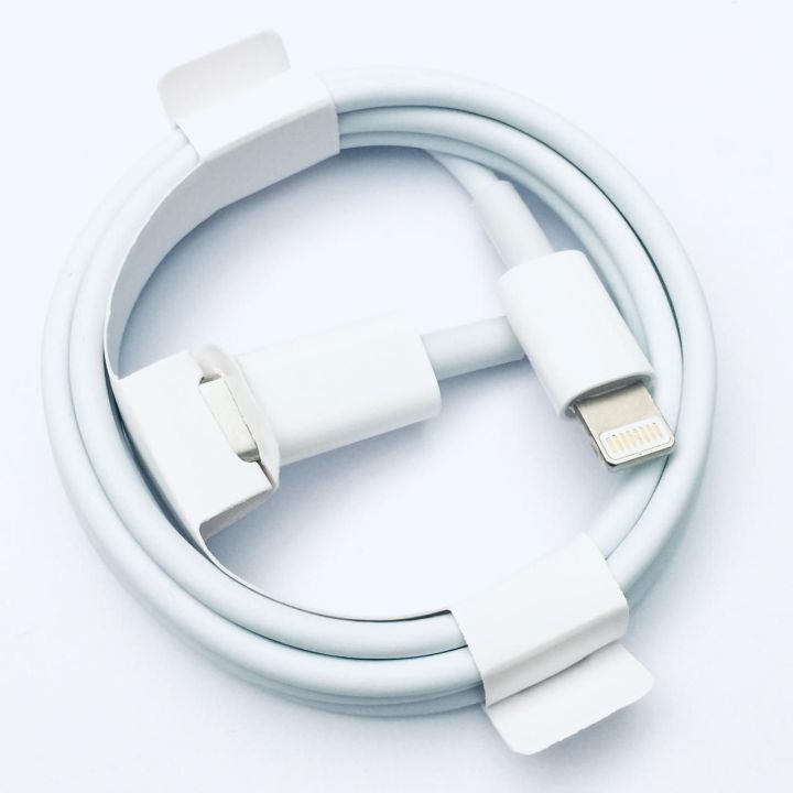 USB-C%20To%20Lightning%20Fast%20Charging%20Cable%20For%20X%20To%2014%20Pro%20Max%20-%20Image%203