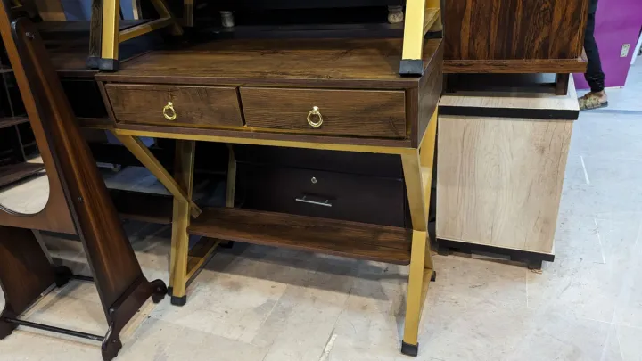 Console%20Table%203%20feet%20with%20stainless%20steel%20legs.%20Made%20of%20Patex%20Lamination%20-%20Image%202