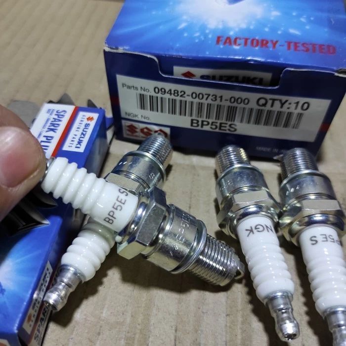 Spark%20Plug%20Suzuki%20Genuine%20Mehran%20Alto%20Khyber%20Cultus%201%20pc%20-%20Image%209