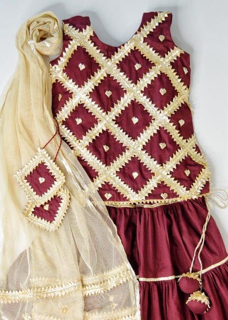 "Glimmering%20Grace:%20Gotta%20Work%20Lehenga%20Choli%20Ensemble%20for%20Little%20Fashionistas"%20-%20Image%202