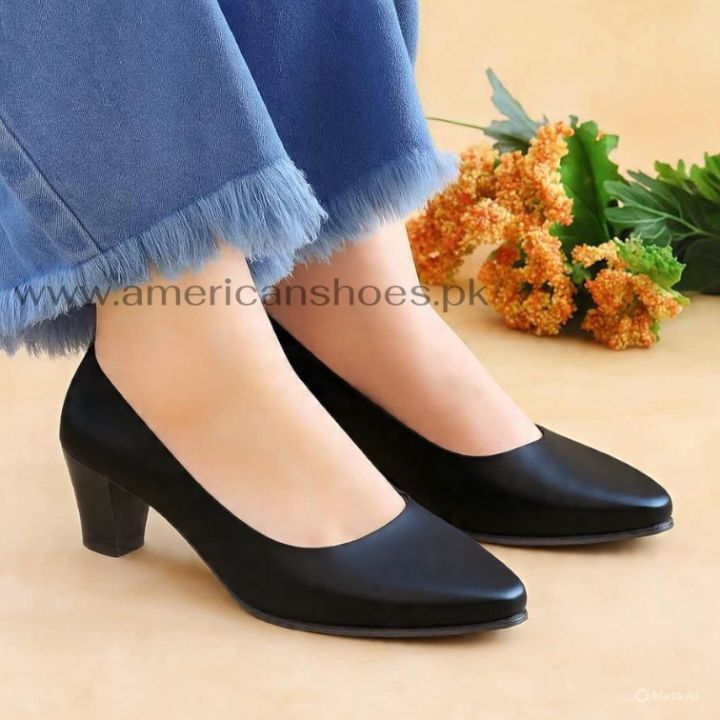American%20Block%20Heel%20Pumps%20&%20Court%20Shoes%20Classic%20Design%20Elegant%20Heels%20for%20Everyday%20Wear%20European%20Coat%20Shoes%20-%20Image%205