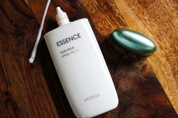 Missha%20Essence%20sun%20milkMissha%20All%20Around%20Safe%20Block%20Essence%20Sun%20Milk%20Ex%20SPF50+%20PA+++%20-%20Image%203