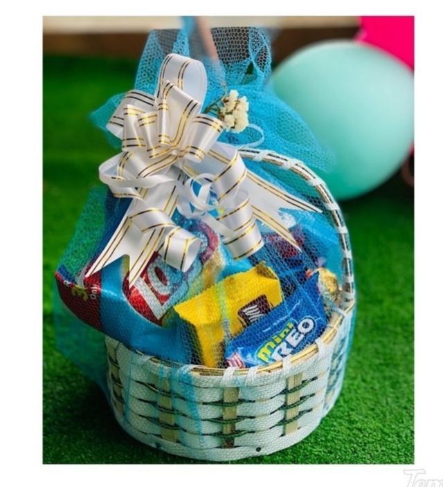 mini snacks gift basket
