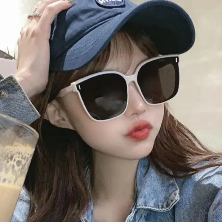 Korean%20Fashion%20Square%20Sunglasses%20Women%20Men%20Retro%20Beach%20Eyewear%20-%20Image%206