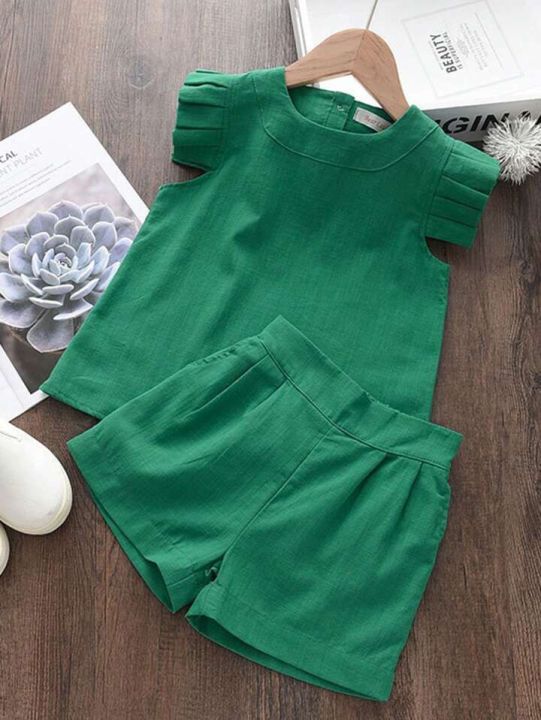 Girl%202-Piece%20Solid%20Color%20Ruffle%20Hem%20Sweet%20Top%20And%20Pleated%20Shorts%20Dress%20-%20Image%204