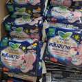 Laurier Sanitary Napkins Soft and Safe, Night Type, 30 Cm. Pack of 4 Pieces. 