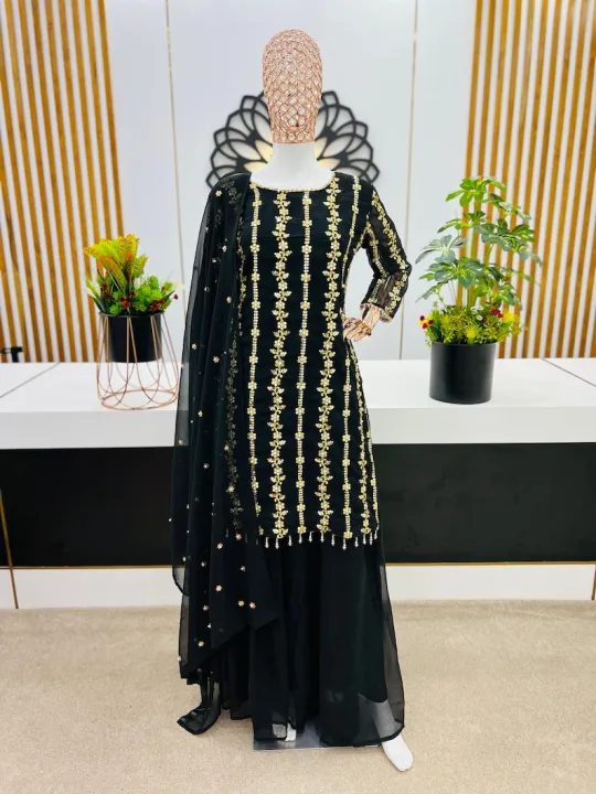 3%20pc%20Hania%20Amir%20most%20famous%20beautiful%20dress%20full%20of%20pearl%20work%20in%20%20georgette%20stuff%20best%20quality%F0%9F%98%8D%20available%20in%20small%20size%20black%20colour%20-%20Image%207