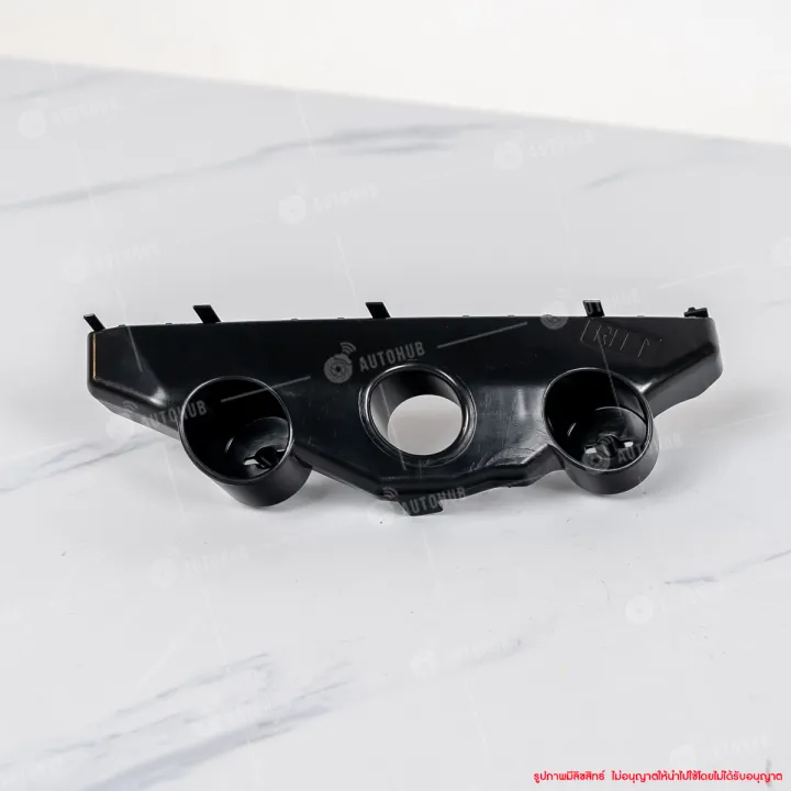 Genuine%20Nissan%20center%20front%20bumper%20lock%20for%20Almera%202020%20n18t%20(62224-5ek0a,%2062225-5ek0a)%20(1%20piece)%20-%20Image%205
