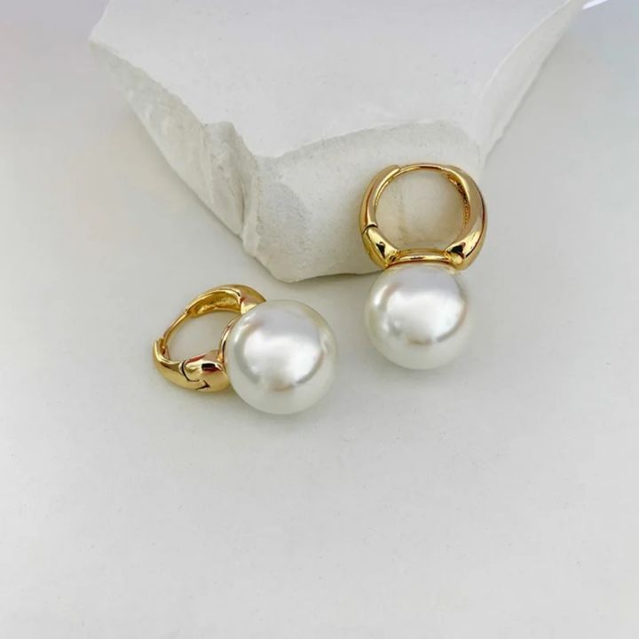 New%20In%20Imitation%20Pearl%20Hoop%20Earrings%20Women%20Fashion%20Minimalist%20Style%20Copper%20Ear%20Buckle%20Light%20Luxury%20Wedding%20Earring%20Accesories%20-%20Image%206