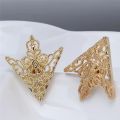 Fashion Golden Brooch Pin For Women Elegant Collar Clip Shirt Accessories Ladies Blouse Decor.