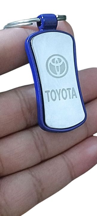 Suzuki,Honda,%20Toyota%20logo%20metal%20keychain%20-%20Image%202