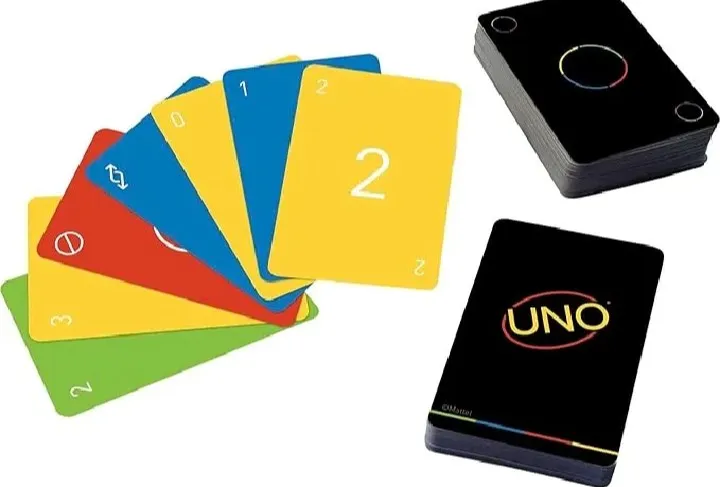 UNO%20BLACK(minimalista).A%20new%20version%20of%20uno.An%20amazing%20card%20game.Also%20the%20card%20is%20very%20premium.%20-%20Image%205