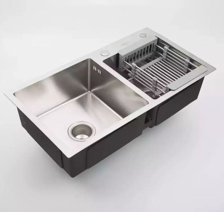 Double%20Bowl%2082%C3%9745cm%20Hand%20Made%20304%20Stainless%20Steel%20Kitchen%20Sink%20Set%20-%20Image%202