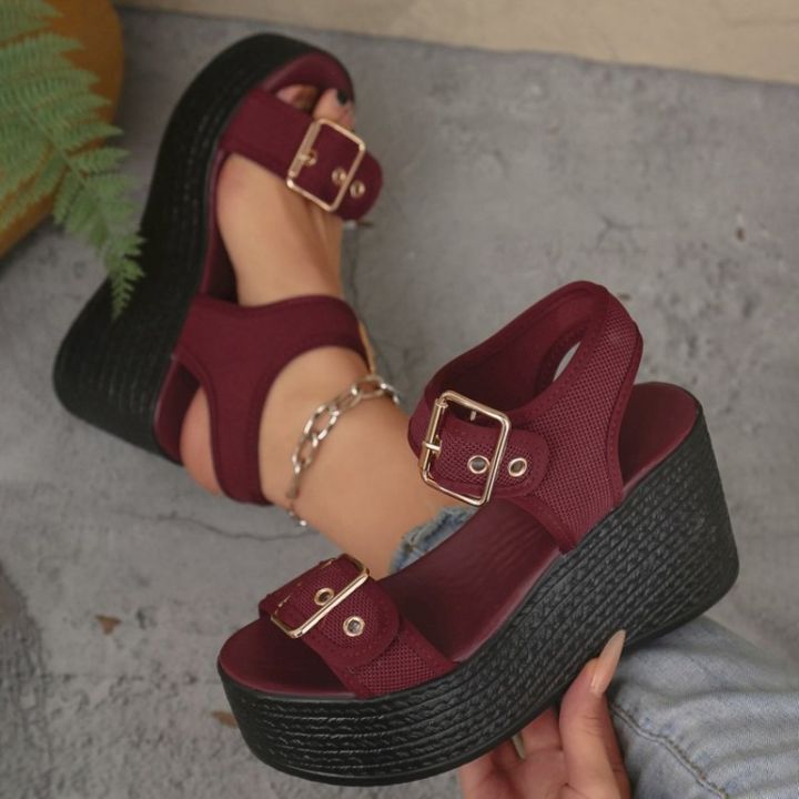 Summer%20Casual%20Hot%20Sale%20Daily%20Walking%20Shoes%20Comfortable,%20Lightweight%20Buckle%20Fashion%20New%20Slip-on%20Wedge%20Sandals%20Thick%20Sole%20Beach%20-%20Image%203