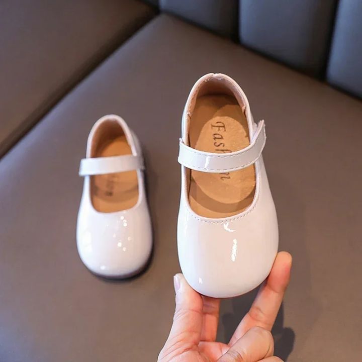 %E2%80%8CPlain%20Patent%20Leather%20Ballet%20Flats%20for%20Baby%20Girls%20%20Concise%20Round-Toe%20Mary%20Jane%20Shoes%20%20Red/White%20Kids%20Soft%20Sole%20-%20Image%203