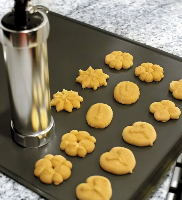 Biscuits,%20Cookies%20Maker%20-%20Image%203