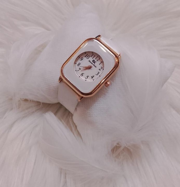 New%20design%20Eleven%20clean%20KMS%20watch%20%E2%8C%9A%20for%20women's%20-%20Image%202