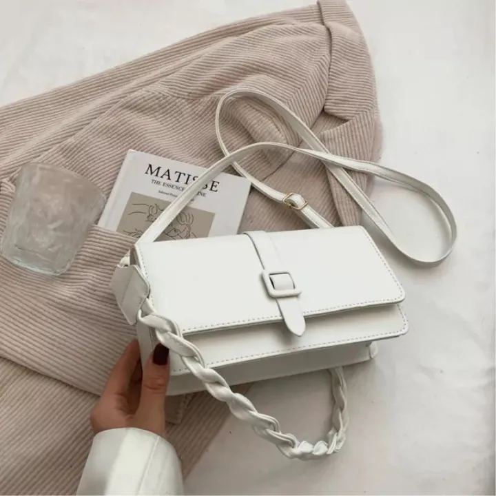 Womens%20Premium%20Quality%20Double%20Shoulder%20Strap%20or%20Crossbody%20Fashionable%20bag%20-%20Image%208
