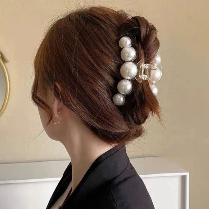 YS00168/---4pcs%20Large%20Shark%20Clip%20Hair%20Accessories%20Temperament%20Versatile%20Simple%20And%20Generous%20Fashionable%20Gentle%20Pearl%20Grab%20Clip%20-%20Image%202