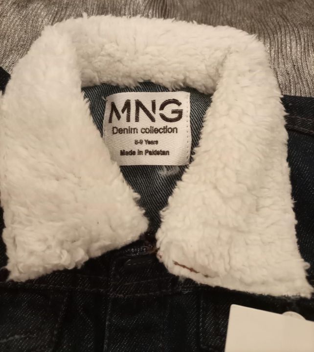 Kids%20Denim%20Jackets%20Export%20Quality%20Furr%20on%20Collar%20I%20Age%20%201Y%20to%2010Yrs%20%7C%20Fashion%20Decent%20Denim%20Jacket%20for%20boys%20%7C%20Winter%20Jeans%20Jacket%20for%20Childs%20%7C%20Denim%20Jacket%20thick%20Furr%20on%20Collar%20-%20Image%207