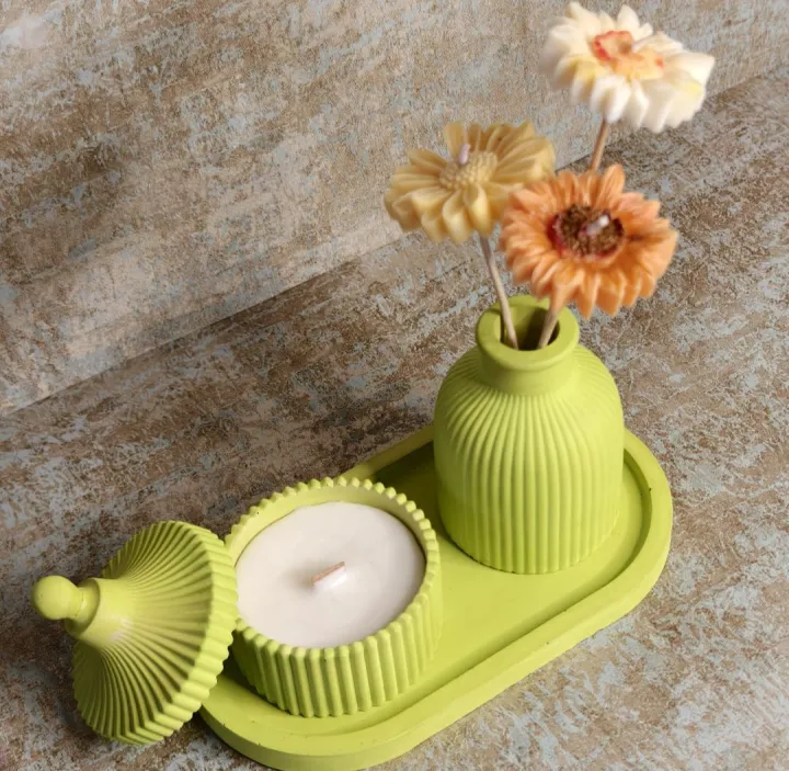 Home%20decorative%20vase%20combo%20set%204%20piece(A%20vase%20+tray+organiser%20with%20lid)%20-%20Image%204