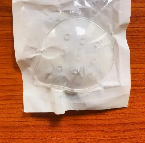 1Pair%20Plastic%20Ventilated%20Eye%20Shields%20Cover%20Transparent%20Surgery%20Eye%20Protection%20Breathable%20Small%20Hole%20-%20Image%206