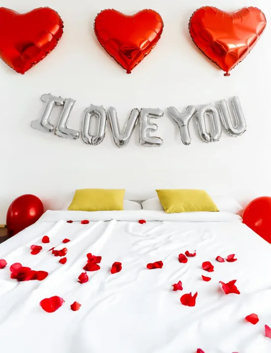 8%20Pcs%20"I%20Love%20You"%20Foil%20Balloons%20%E2%80%93%20Romantic%20Decoration%20Set%20for%20Anniversary,%20Proposal,%20Valentine%E2%80%99s%20Day%20%E2%80%93%20Red,%20Silver,%20Gold%20Optional%20-%20Image%203