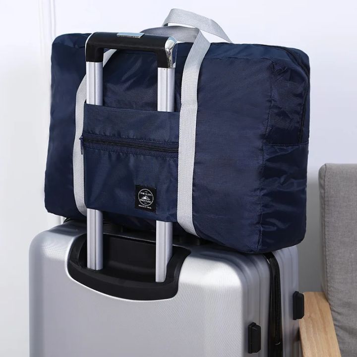 Lightweight%20Foldable%20Travel%20Duffel%20Bag:%20Unisex%20Tote%20Carry-On%20Luggage%20for%20Weekenders%20&%20Overnight%20Stays%20-%20Image%207