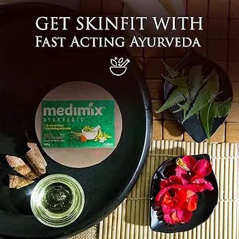Medimix%20Ayurvedic%20Classic%2018%20Herbs%20Bathing%20Soap%20-%20125g%20-%20Image%202