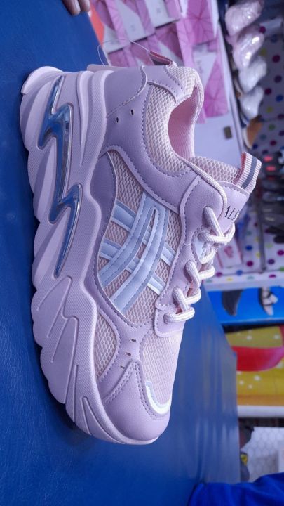 joggers%20running%20shoes%20-%20Image%203