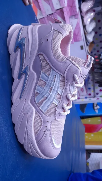 joggers%20running%20shoes%20-%20Image%203